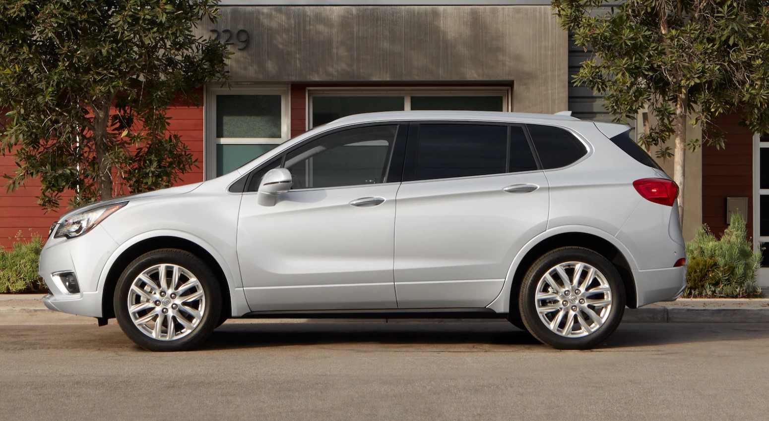 2019 Buick Envision Silver Exterior Side Profile Picture